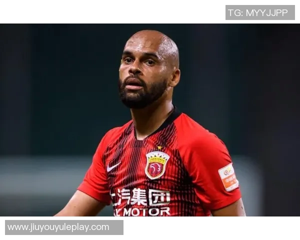 海港险遭重创相马勇纪头球击中立柱错失良机 海港险遭重创相马勇纪头球击中立柱错失良机