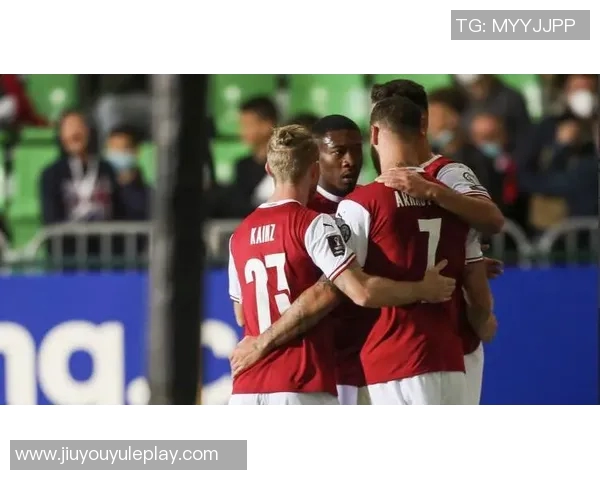 约维奇谈热火团队氛围强调相互鼓励共克难关