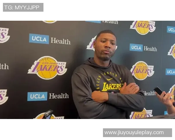 斯玛特单场7次抢断追平湖人21世纪纪录科比等传奇球星共同保持 斯玛特单场7次抢断追平湖人21世纪纪录科比等传奇球星共同保持